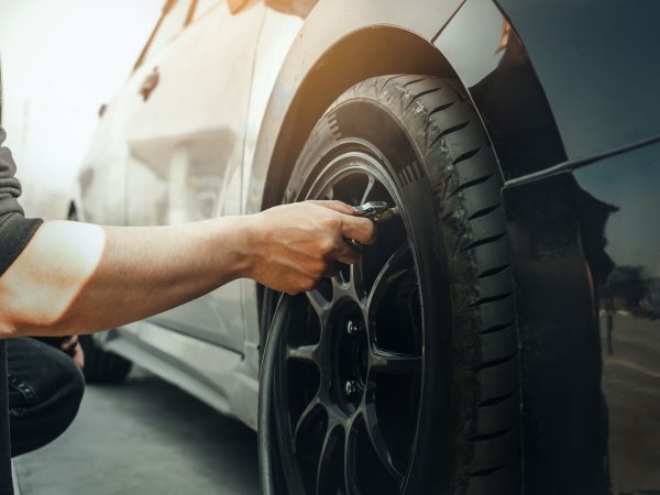 Duggys-Garage-Air-Compressor